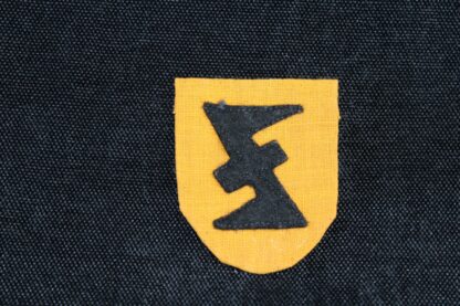 Flemish DM-ZB or Luftwaffe NSKK 'Wolfsangel' Volunteer Shield
