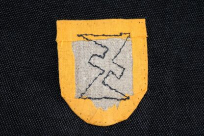 Flemish DM-ZB or Luftwaffe NSKK 'Wolfsangel' Volunteer Shield - Image 2
