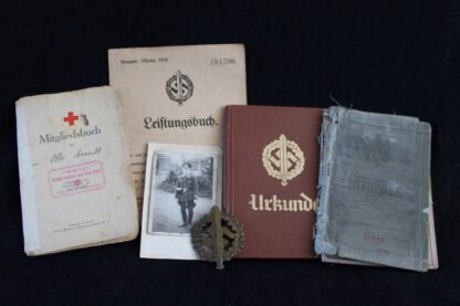 DRK grouping with SA Sportabzeichen & Leistungsbuch