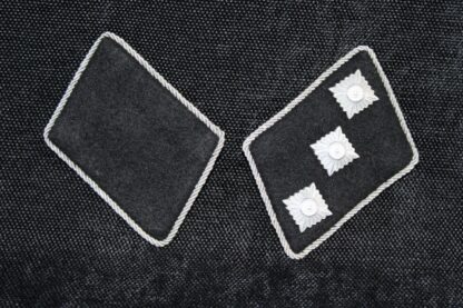 SS-SD ‘Sicherheitsdienst’ Untersturmführer collar tab set