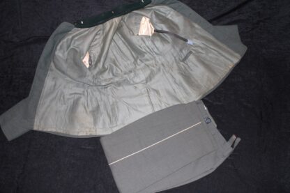 Waffen-SS Officers Tunic & Trousers SS-Hauptsturmführer - Image 17